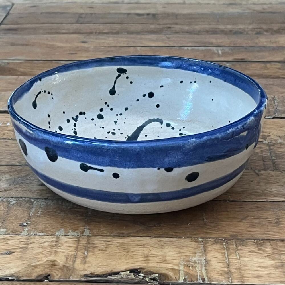 Studio Art Pottery Stoneware Bowl 7" Blue & Ivory Glaze Splatter Design